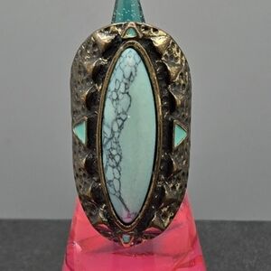 Turquoise & Brass Ring Sz 7½ Hammered Textured Metal Top 1½" Long